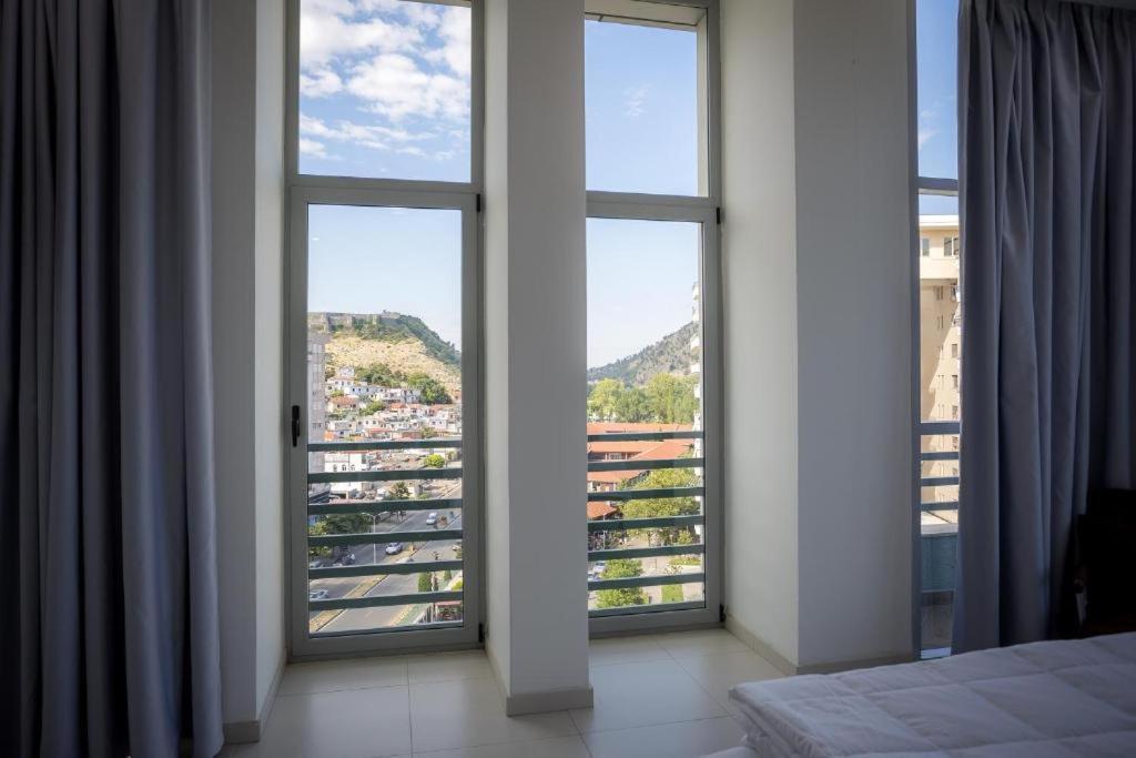Sky Hotel Shkodër 外观 照片