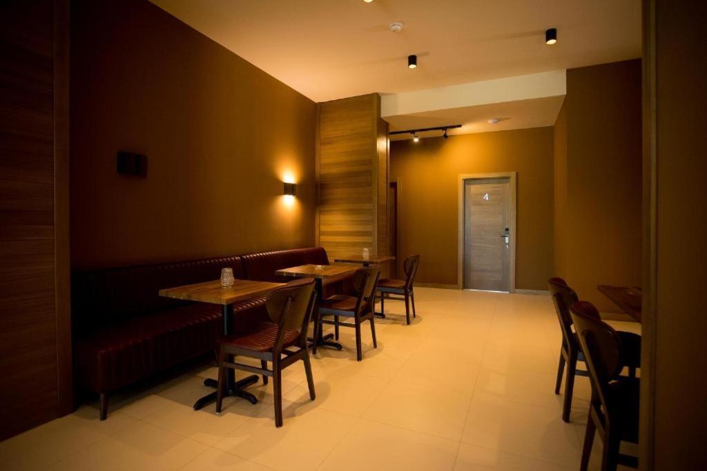 Sky Hotel Shkodër 外观 照片