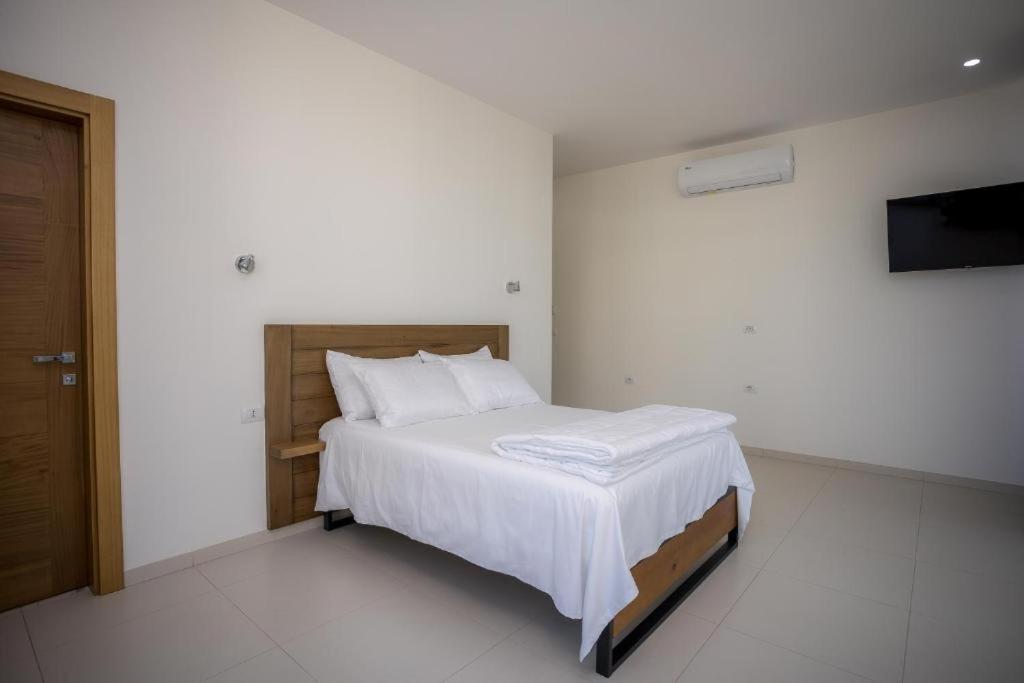 Sky Hotel Shkodër 外观 照片