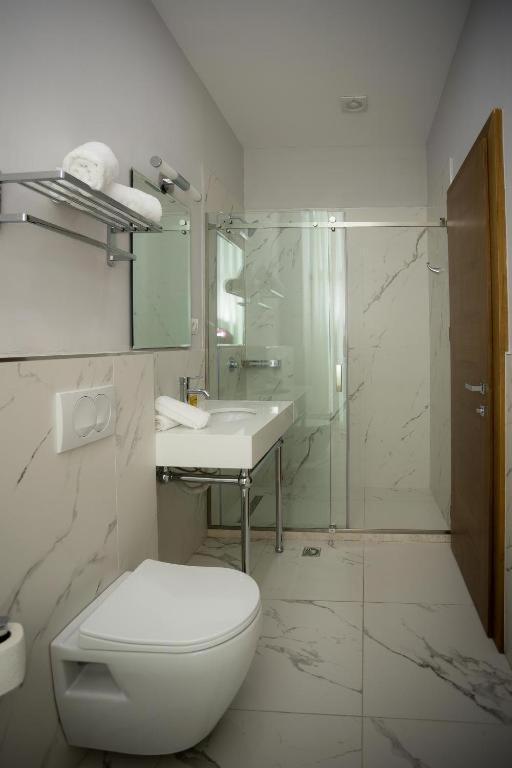 Sky Hotel Shkodër 外观 照片